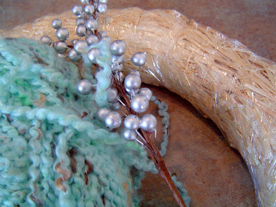 Wreath01 My Yarn Wreath (no knitting or sewing involved...promise!) 12
