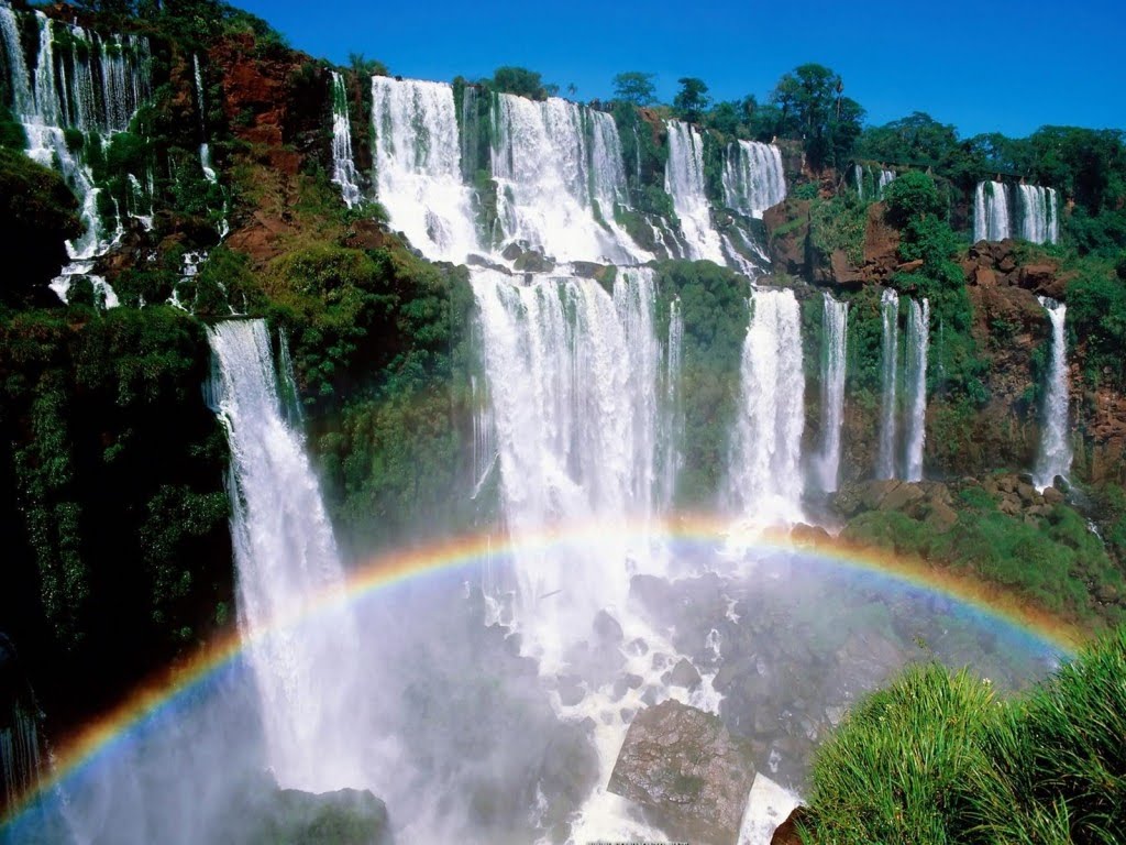 [Cataratas_del_Iguazu.jpg]