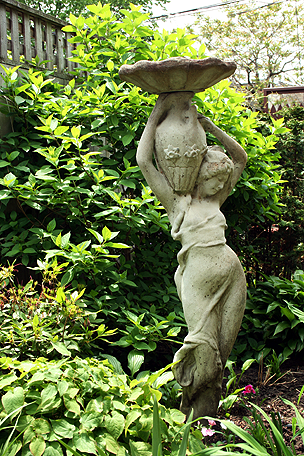 [Garden+Art+Sweet+Home+And+Garden+Chicago.png]