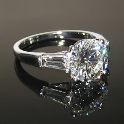 Spectacular Engagment Ring