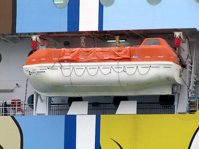 Moby Aki ferry lifeboats, Livorno