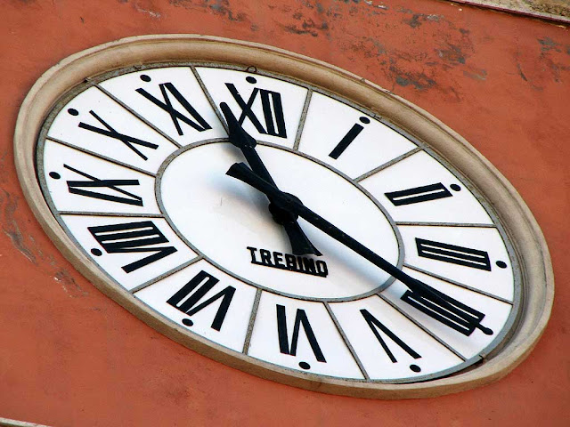 Clock, church of Sant'Andrea, Livorno