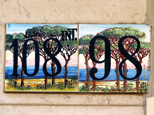 Plaque, fancy civic numbers, Livorno