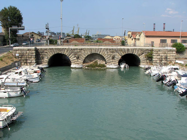 Dogana d'acqua, Water Customs, Livorno