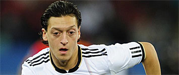 Özil entre Real Madrid y F.C. Barcelona