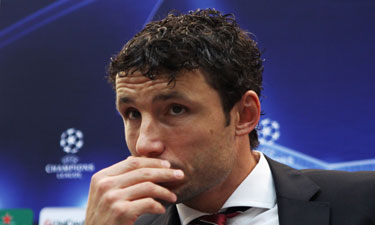 El Milan ficha a Van Bommel