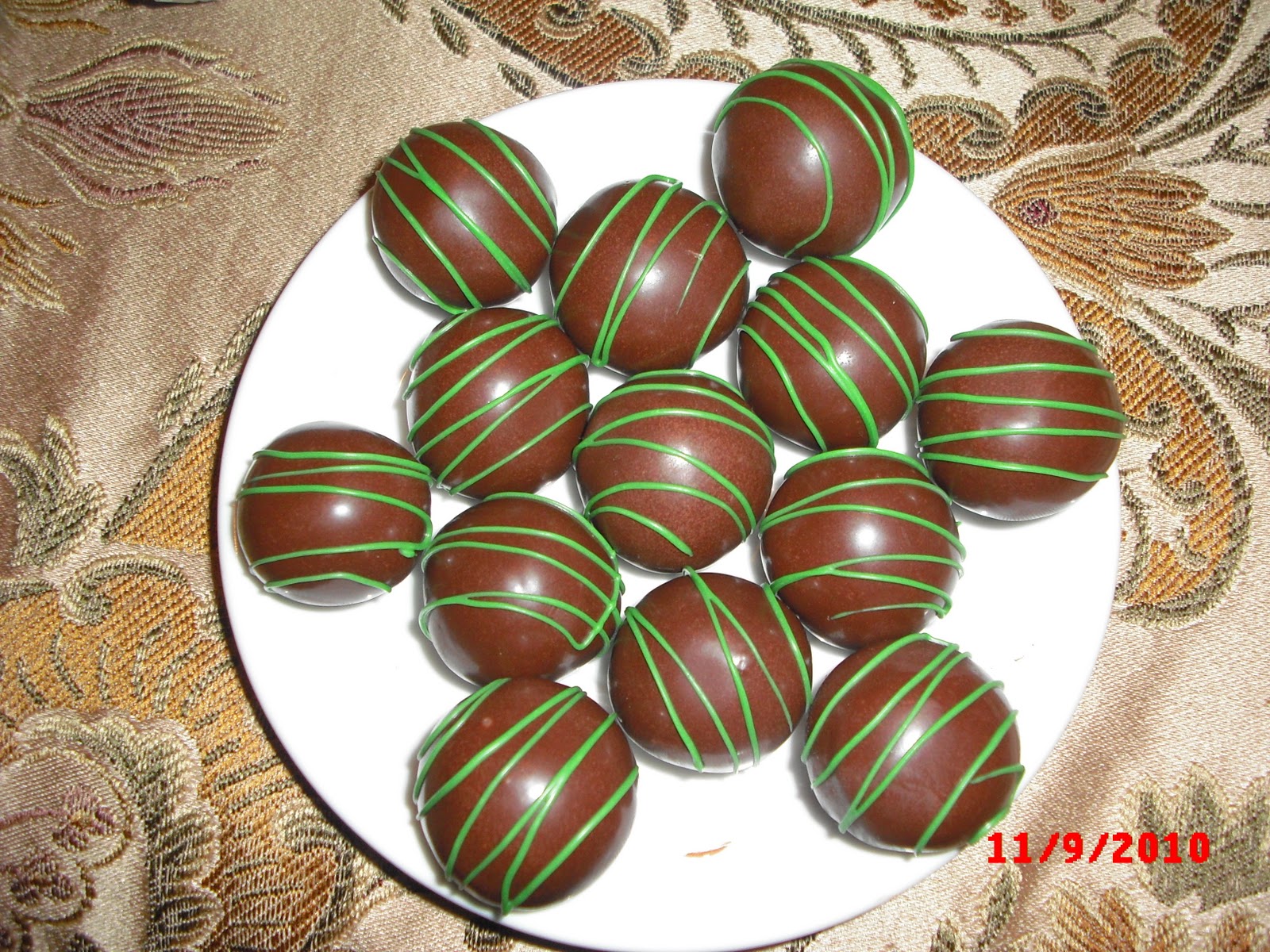 LV's Little Corner CakeBalls