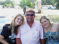 Kevin and Girls at Lunch