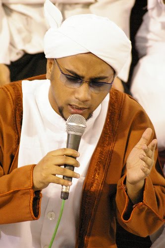Al Habib Hasan bin Ja’far bin Umar bin Ja’far Assegaf
