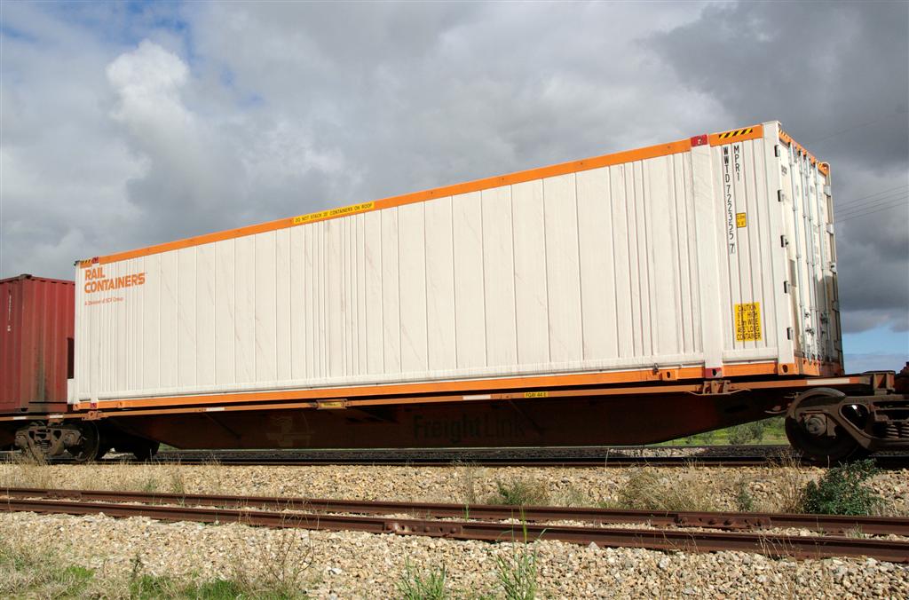 Rollingstock News: FreightLink 2DA2