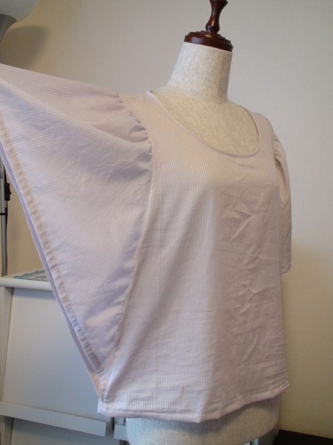 Love Sewing!!: Butterfly Sleeve Blouse