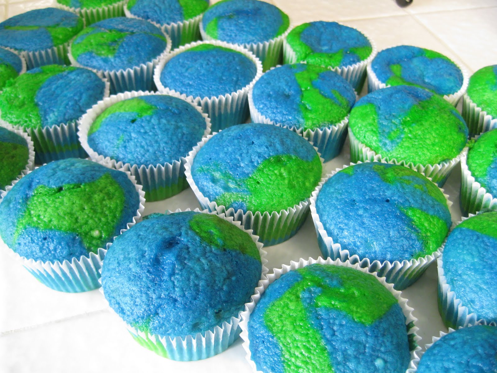 globe-cupcakes-earth-day-ocean-friendly-foods-pinterest