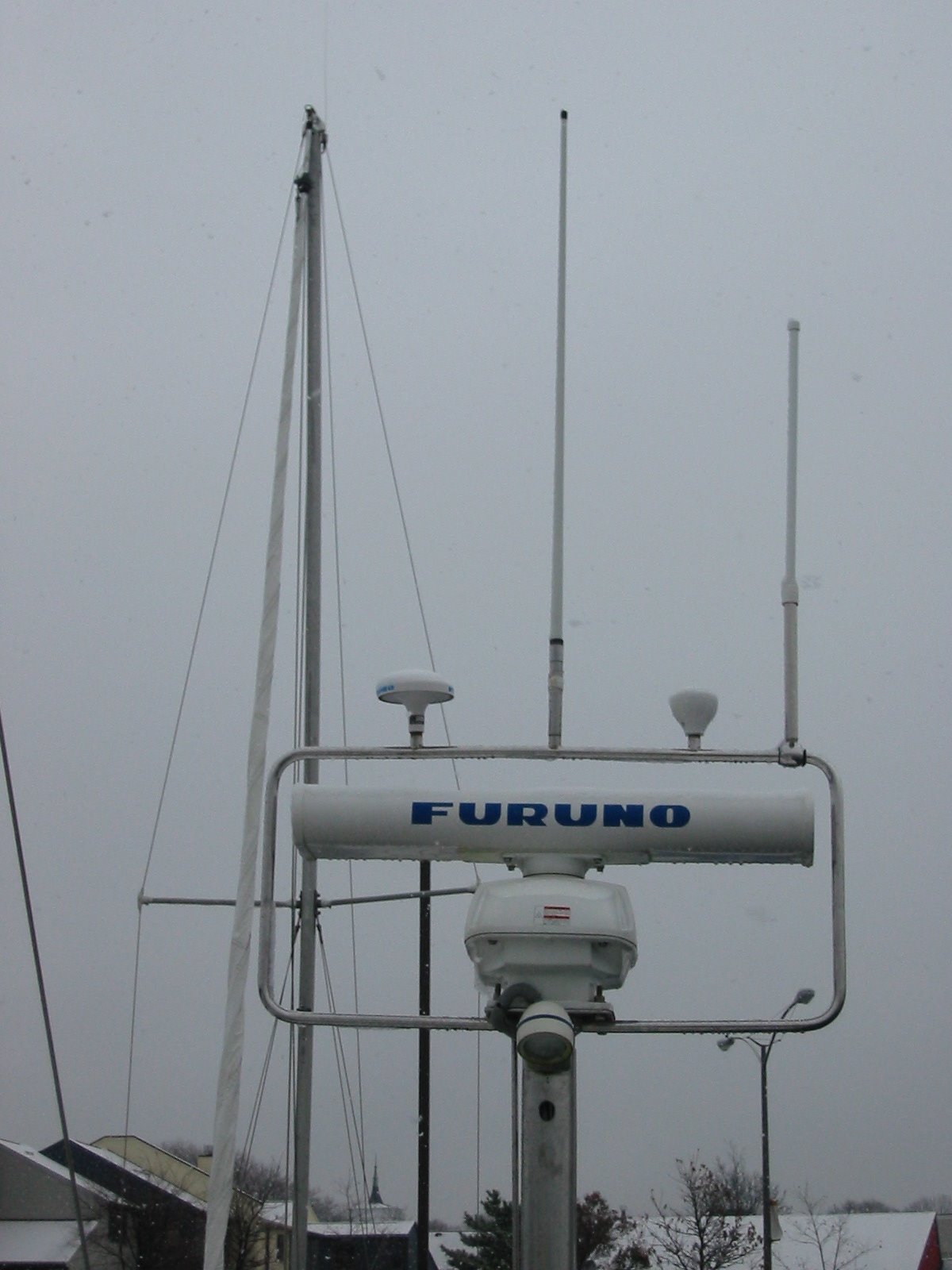 [081206+Boat+Antennas+002.jpg]