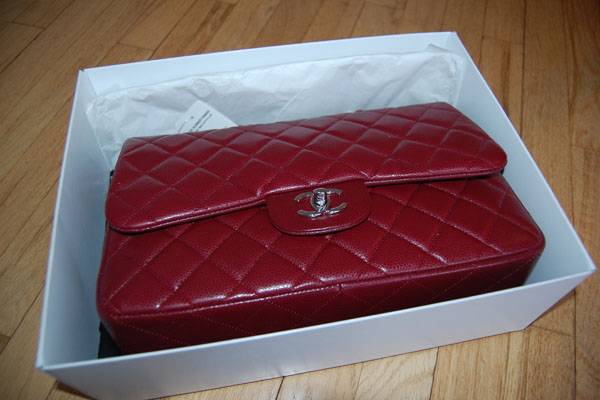 Sartorial Bucket List # 2 : Red Chanel Jumbo Flap - Elle Blogs