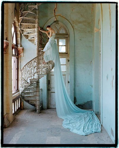 [Tim+Walker+Lily+Cole+and+Spiral+Staircase+2005.jpg]