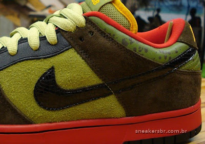 dunk red toe brown swoosh