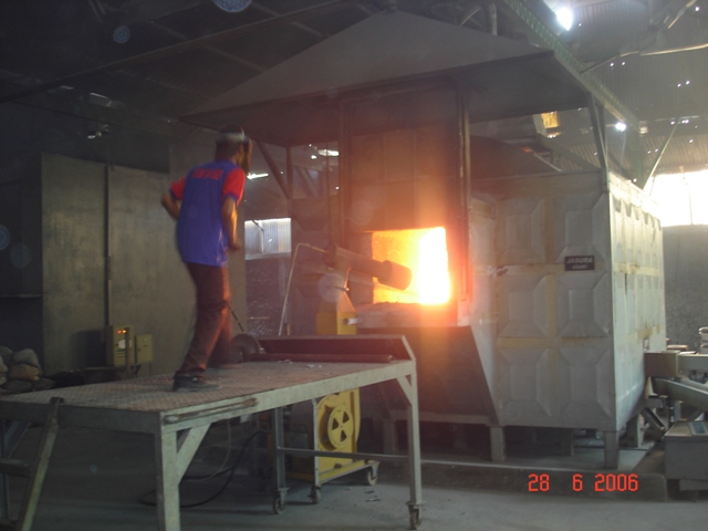 melting aluminium furnaces
