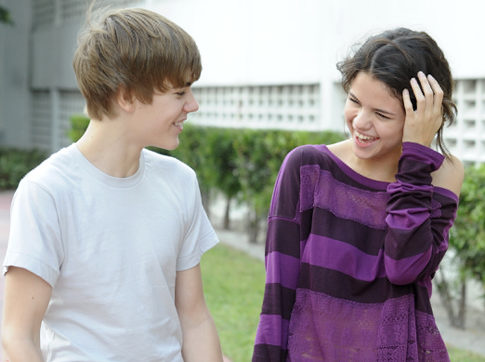 new selena gomez and justin bieber pictures. Justin Bieber and Selena Gomez