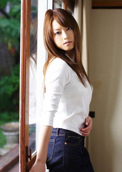 Asia Bugil Akiho Yoshizawa Sexy Hot Japanese Gravure Idol