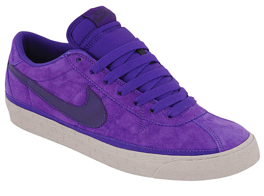 THESUPERDUPERDOPELIFE: Nike SB Bruin Purple Suede