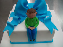 Figurine and Bow cake