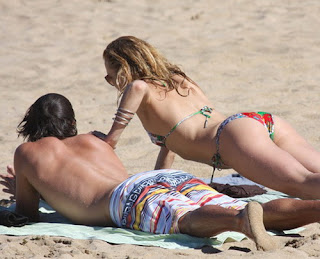 Kate Hudson Bikini Hot Body