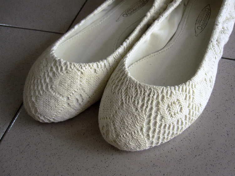 cream lace ballet flats