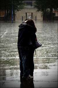 [love-picture-hug-couple-rain-orangeacid-200x300.jpg]
