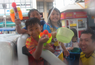Songkran family fun