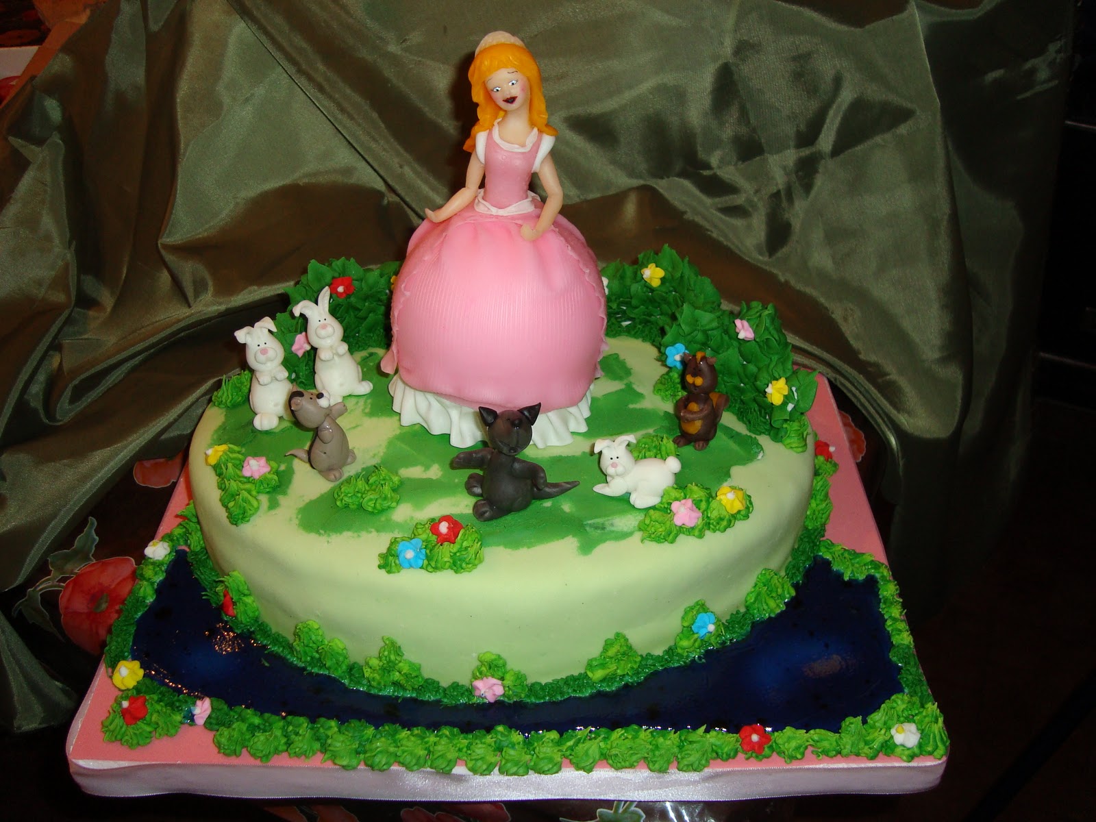 J.M.artesanal...tortas y mucho mas: Otra de Princesas