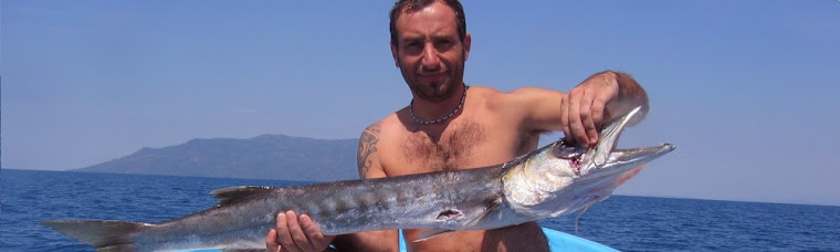 alex pose pour la photo