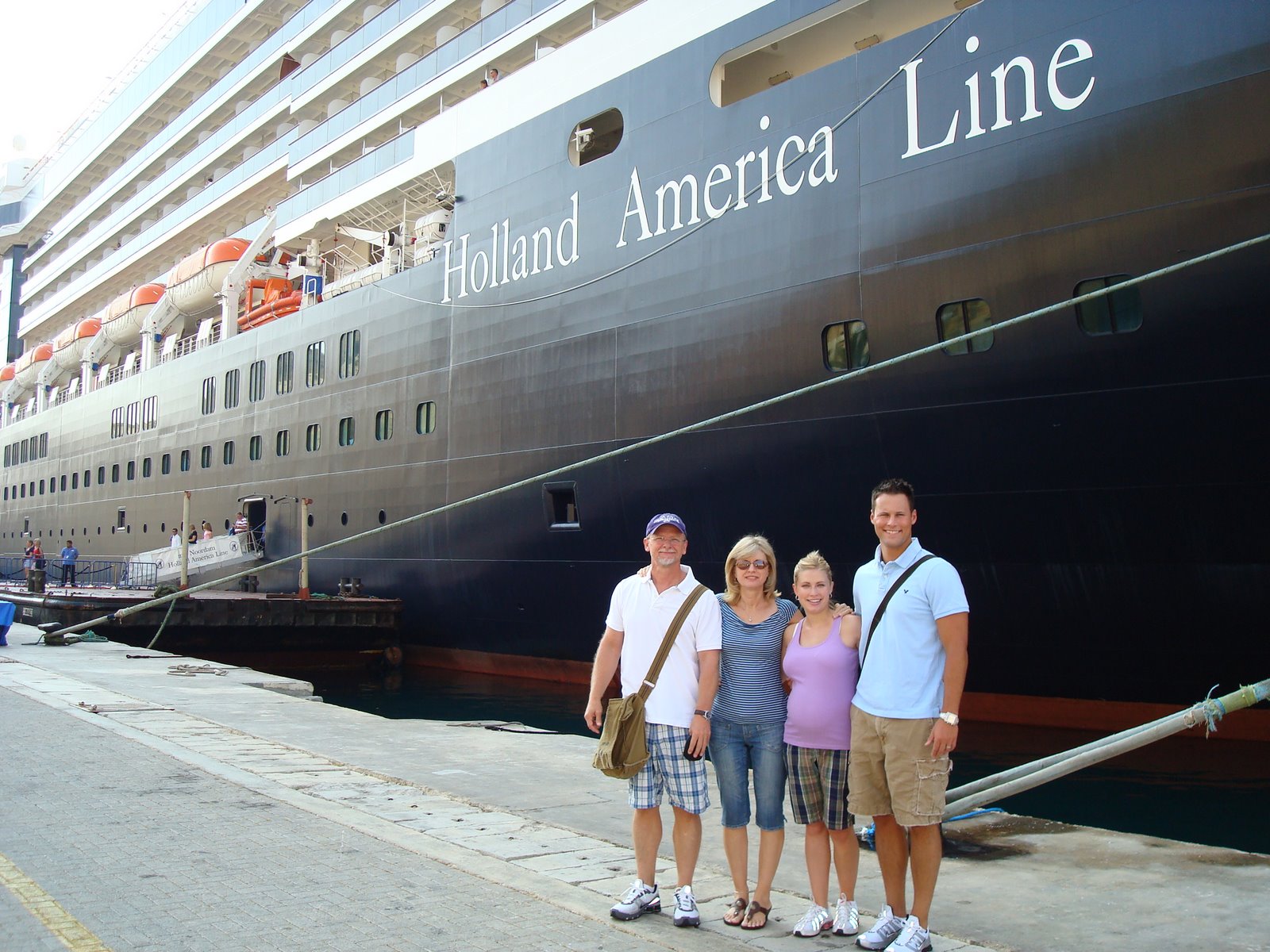 [Us+in+front+of+ship+day+2+Malta.JPG]