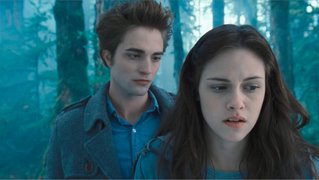 [Edward+Cullen+Robert+Pattinson+Bella+Swan+Kristen+Stewart+Twilight+Movie+Scene+Film+Photograph.jpg]