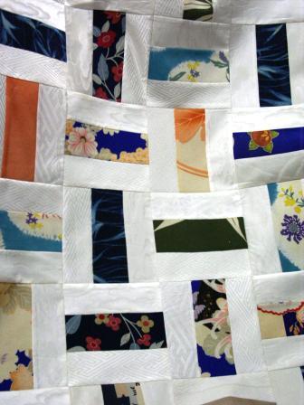 [2009-03-31+silk+quilt+1.jpg]