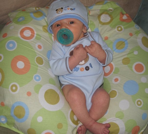 Chillin in his boppy pillow