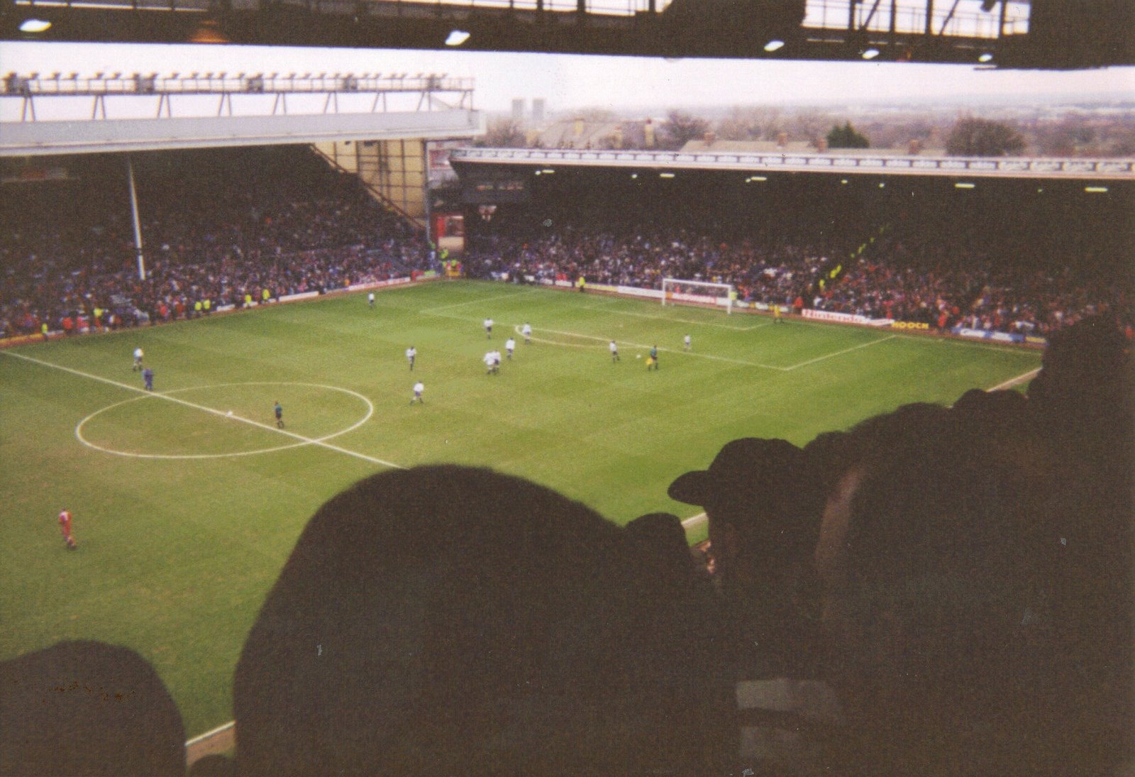 [anfield7.jpg]