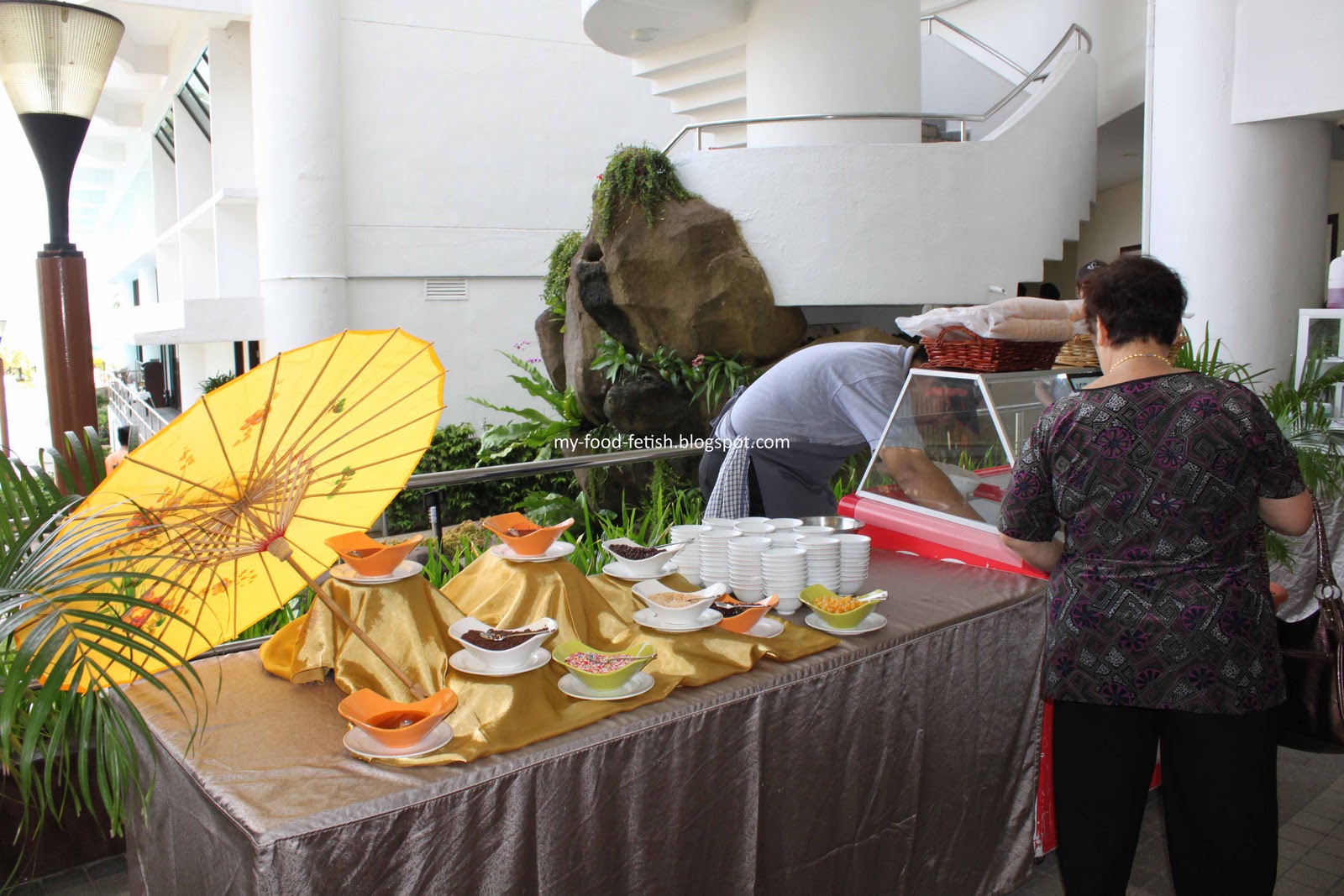 My Food Fetish Flamingo Sunday Buffet Lunch 65 dishes to delight