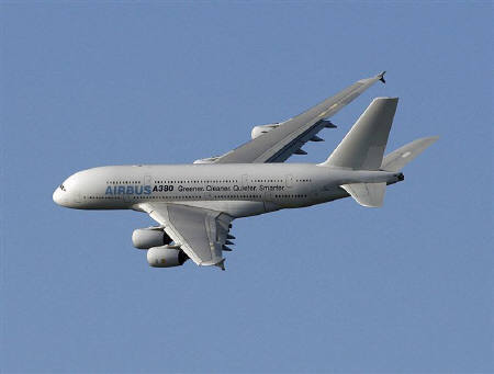 [Airbus+A380+test+on+alternative+fuel.jpg]