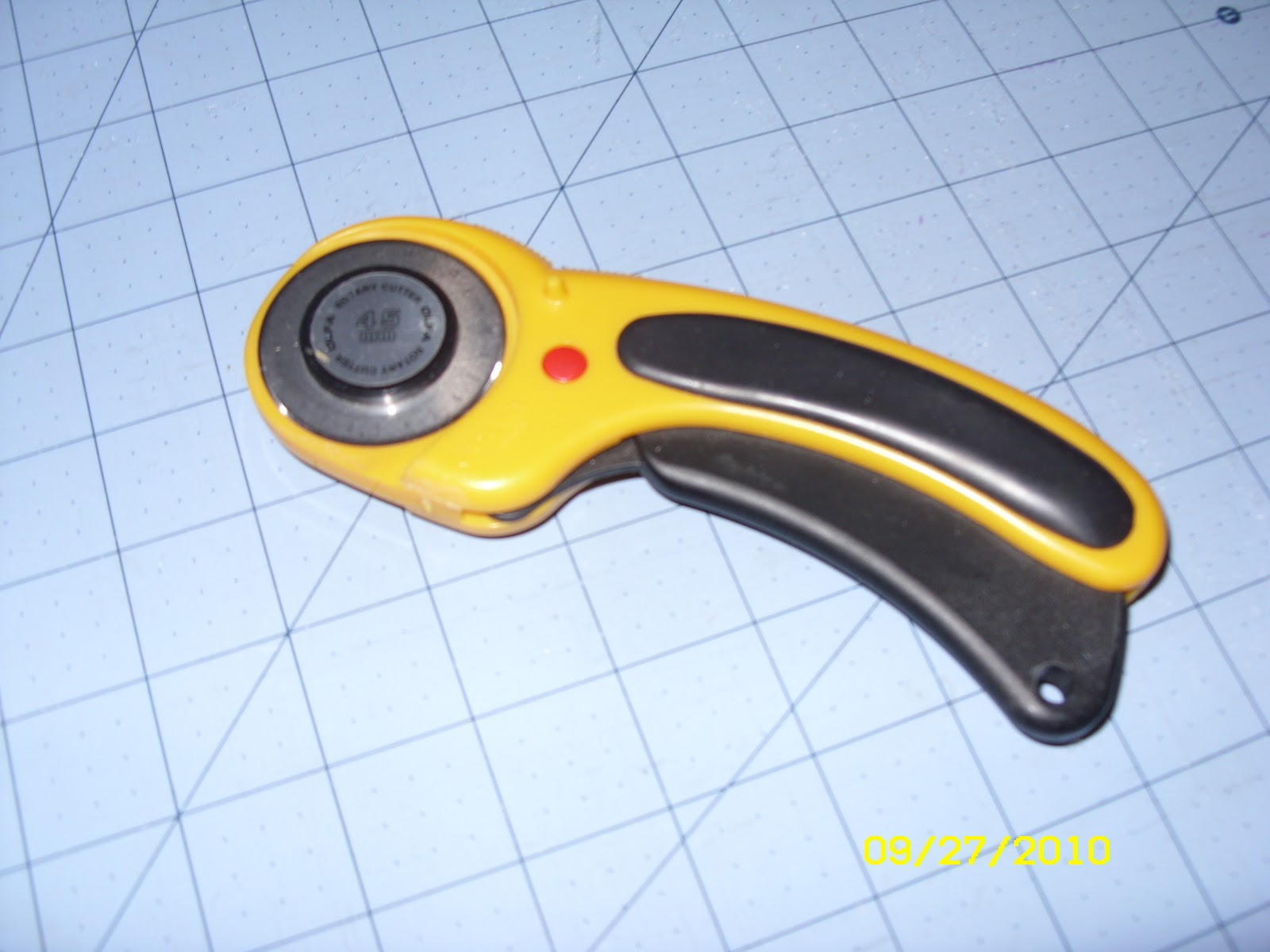 Cat Lover and Quilt Maker I Have to Buy a Klutz Glove!