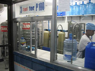 Aquagel water filtering station