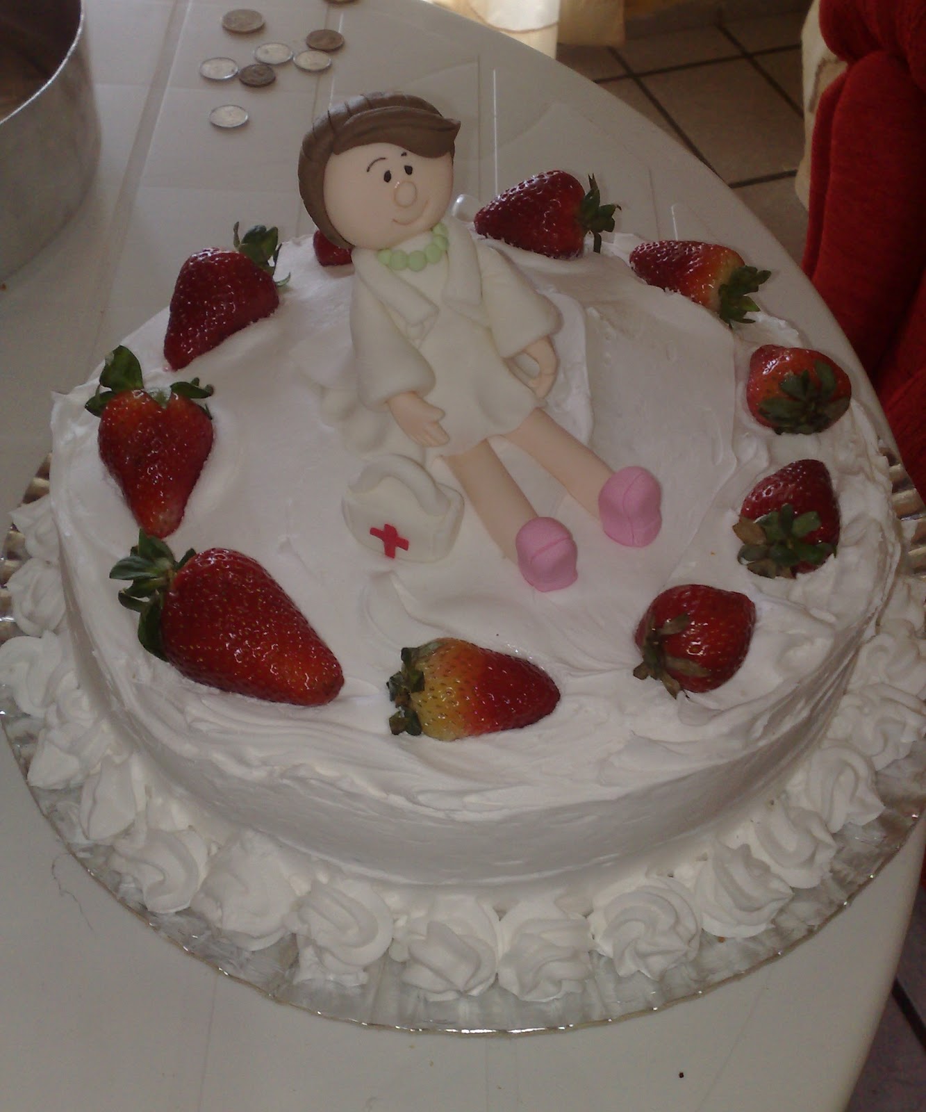 Petit BanPok Torta com cobertura de marshmallow, boneca feita de pasta