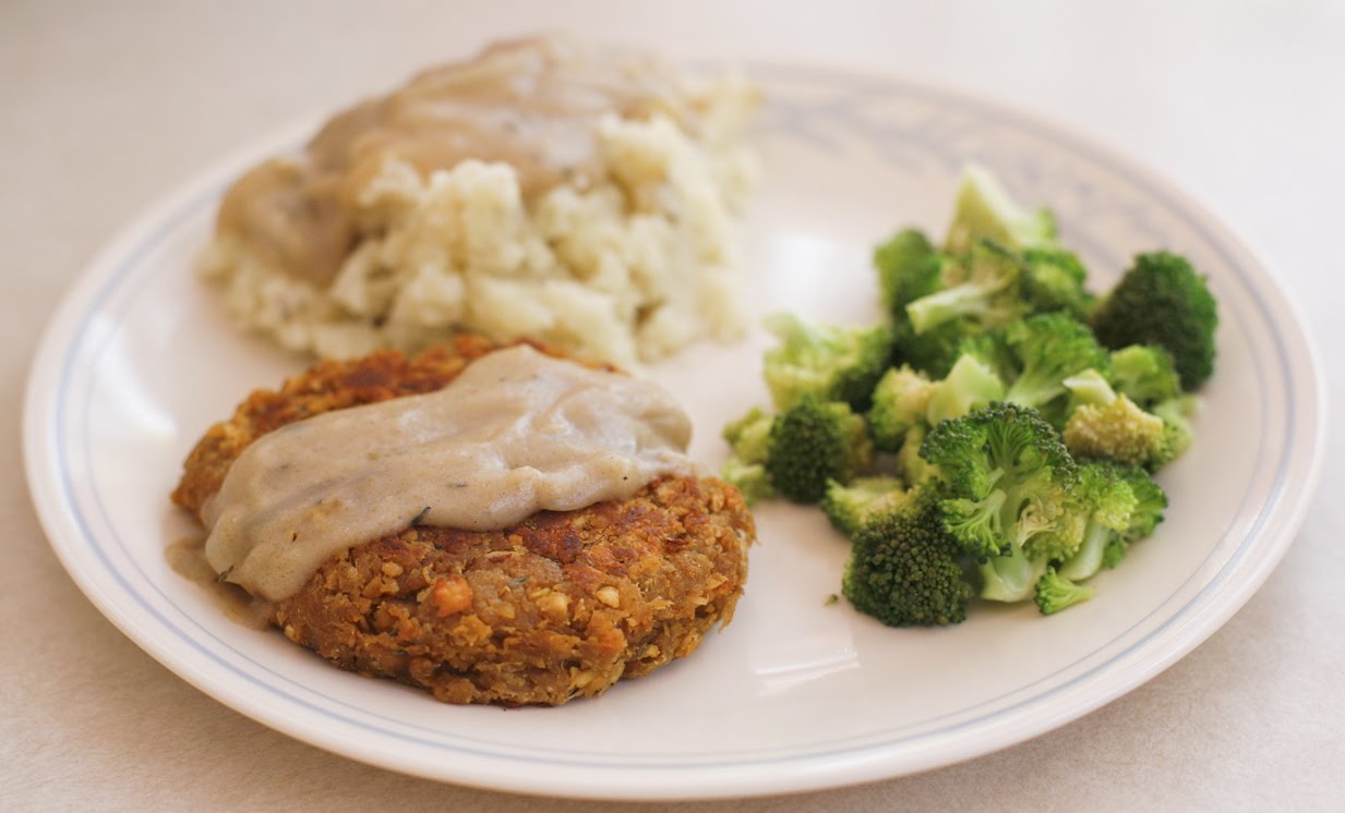 go vegan meow! Chickpea Cutlets with Mashed Potatoes and Broccoli