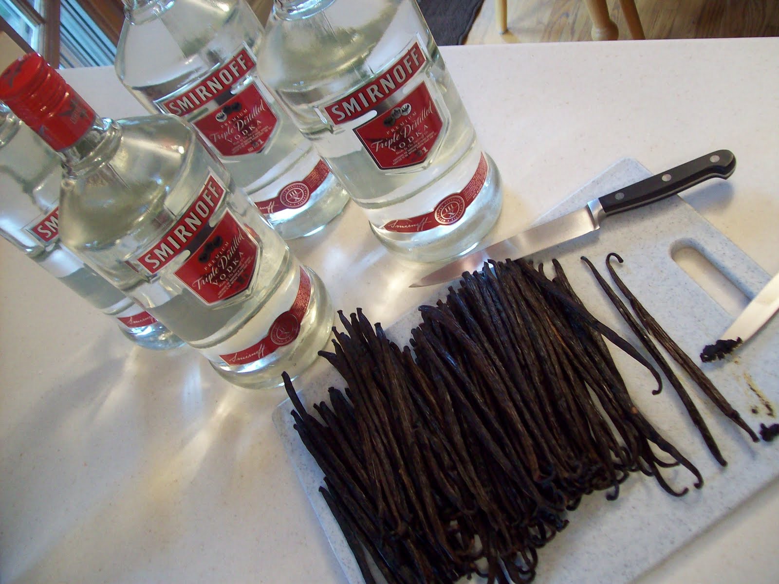Sometimes Creative Homemade Vanilla Extract