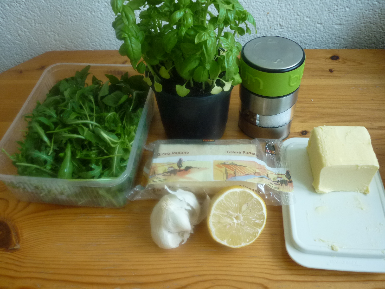 Rucola - Basilikum - Butter