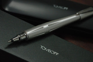 Review : Tombow Zoom 2000 Rollerball Pen