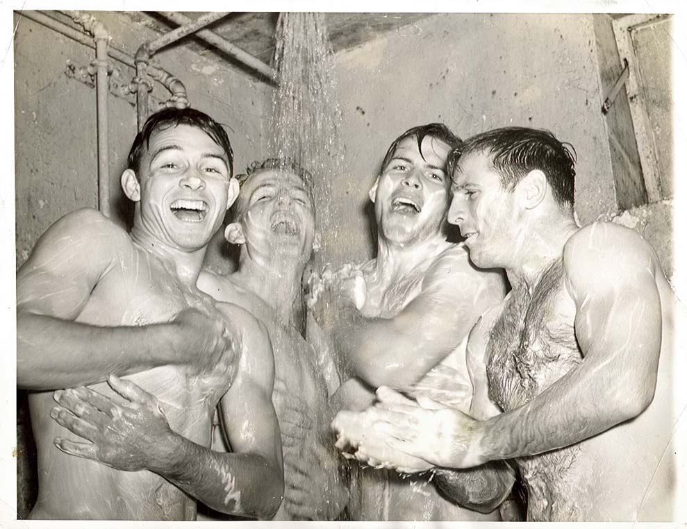 4+guys+showering+-+vintage.jpg 