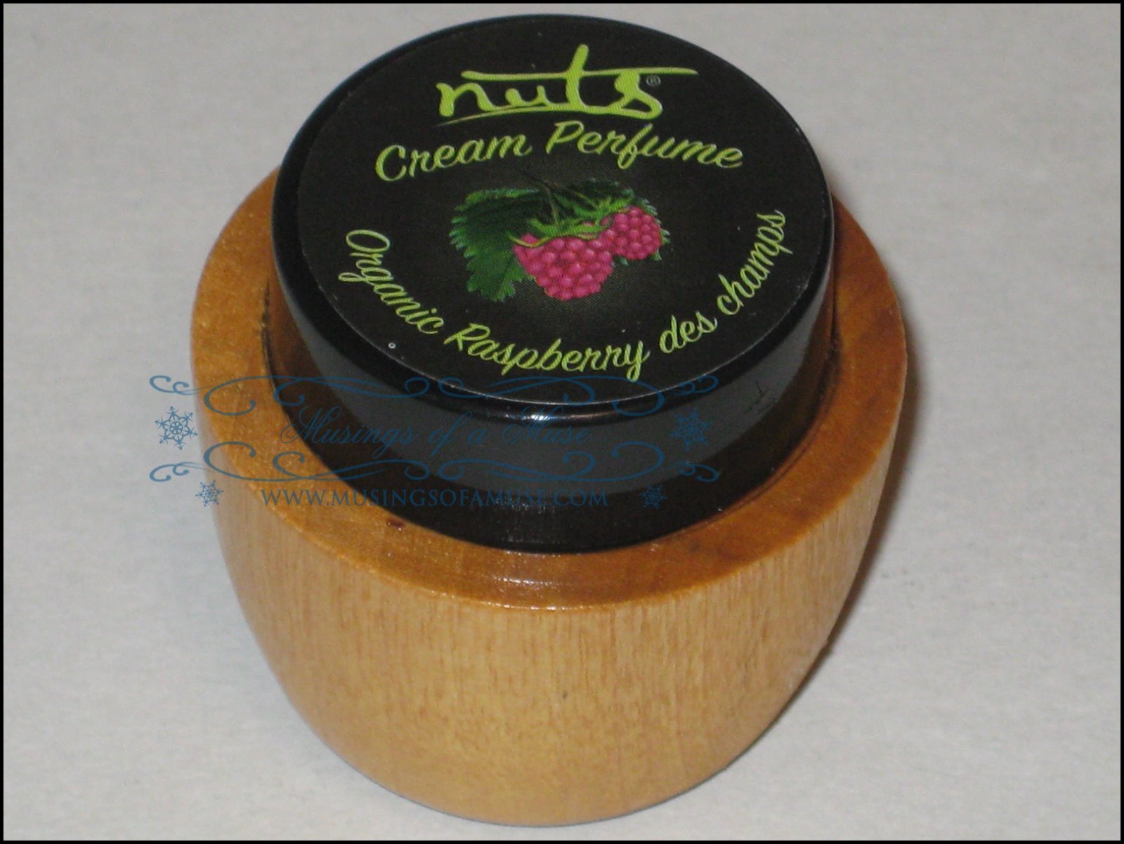 [Nuts+Cream+Perfume+208.jpg]