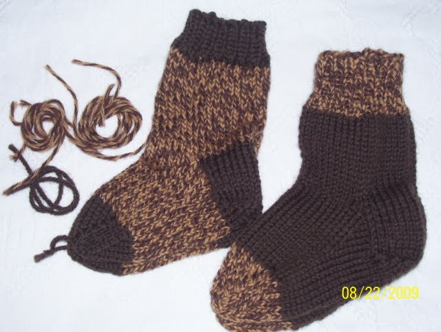[2009+Aug+CIC+socks.jpg]
