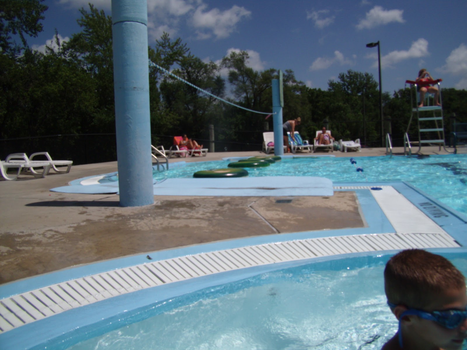 allied veterans memorial swimming and wading pool