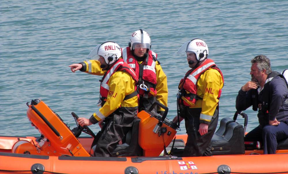 Grandma P&rsquo;s Ramblings Through Life: Sunday work and lifeboat work